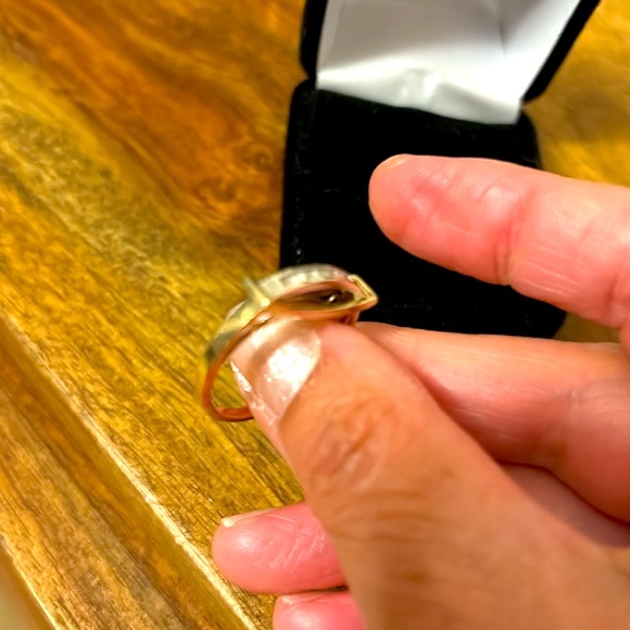 Baguette Diamond Ring Heavy solid real Gold - Picture 7 of 16